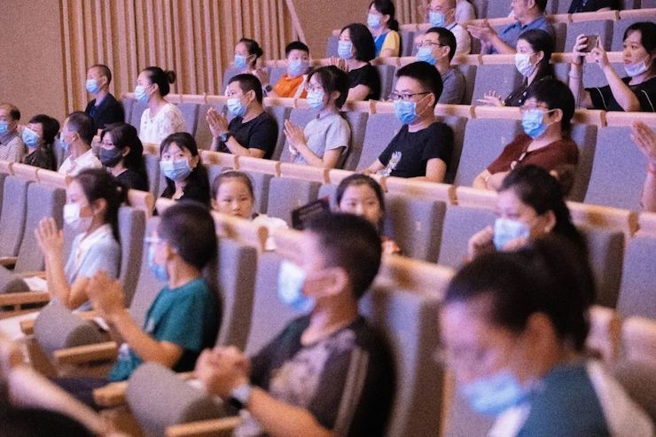 活动报道 | “科技助力，跨越时空”，小鹿纯子携手刘明康共享中日音乐盛宴
