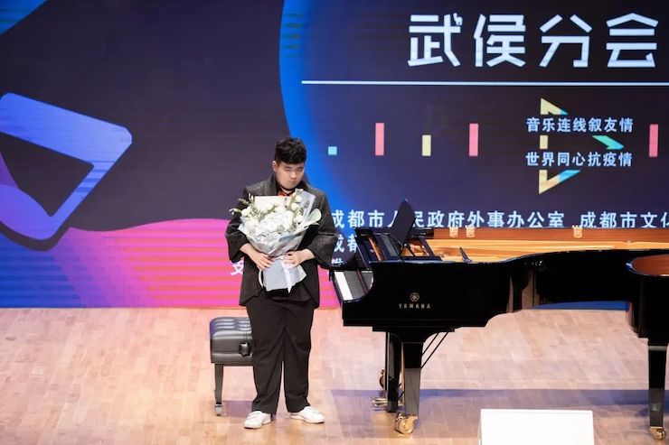 活动报道 | “科技助力，跨越时空”，小鹿纯子携手刘明康共享中日音乐盛宴